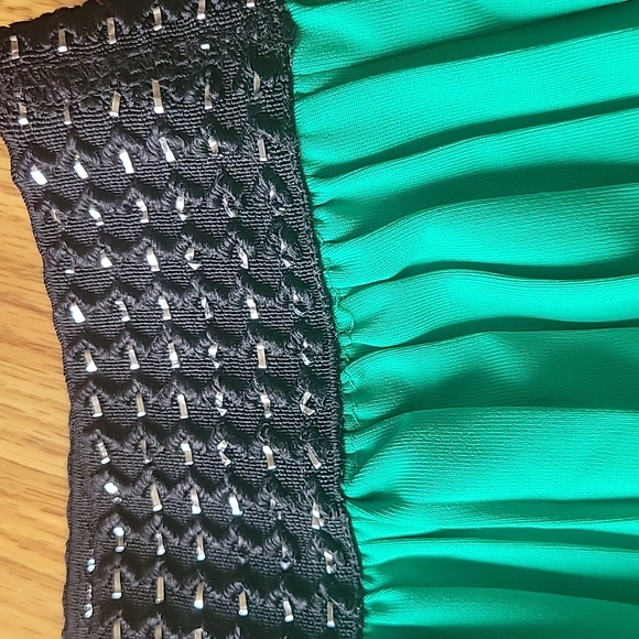 Jon & anna midi pleated skirt size large color green - Picture 7 of 11